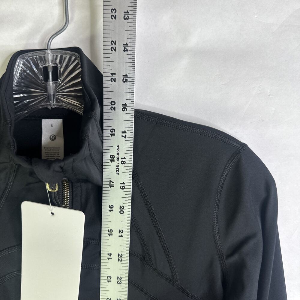 Lululemon Define Jacket Nulu Black and Gold Zippers Size 6 New With Tags - Picture 16 of 16